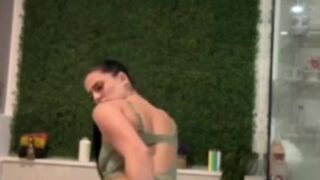 Camilla Araujo Onlyfans Video Vibrator Masturbate !!!